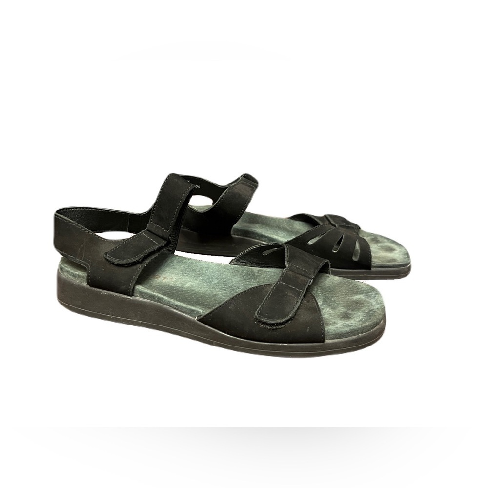 Women’s Rockport black nubuck leather sandals - size 8